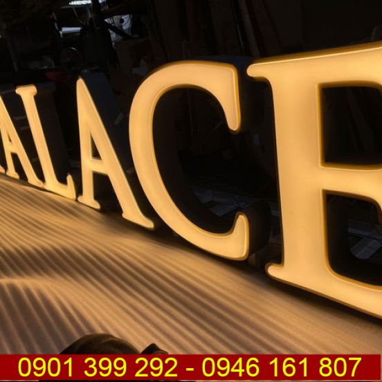 Bảng hiệu nhà hàng chữ mica hút nổi BẾN HỒ PALACE
