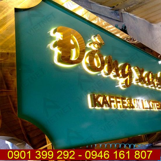 Bảng hiệu quảng cáo tiệm Kaffee & Milk Tea Đồng Xanh