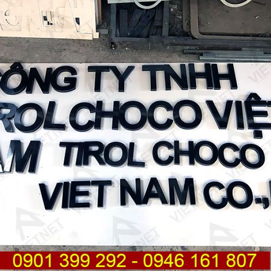 Chữ inox đen xước bảng hiệu Công Ty Tirol Choco Việt Nam