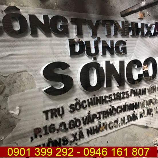 Chữ inox trắng gương Công ty TNHH Xây Dựng Soncons