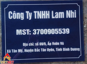 Bảng mica tên công ty Lam Nhi 